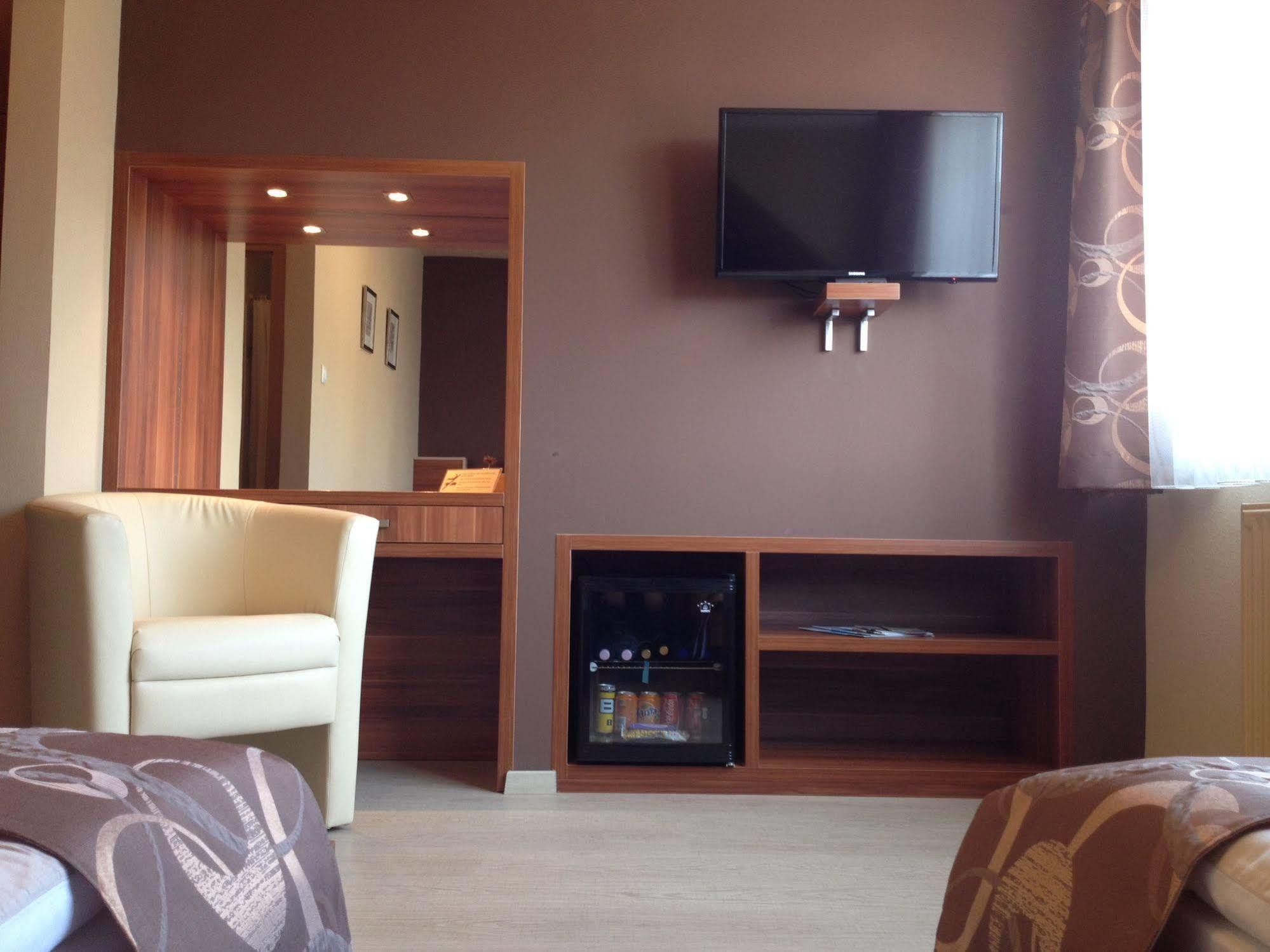 Alfa Hotel 3*